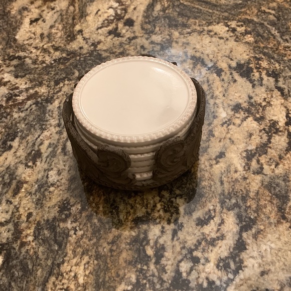 GG Collection - Picture 3 of 4